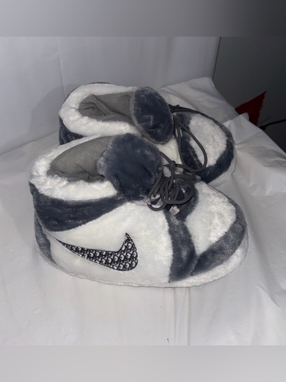 NIKE Dunk Dior "Air Jordan" Sneaker Slippers Size 10 or Lower (Adult Unisex)